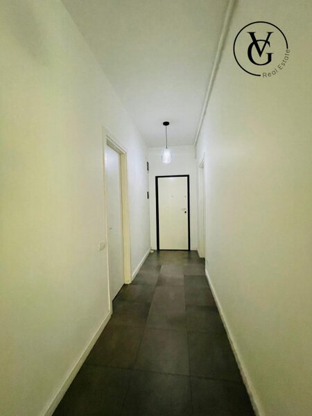 Fabrica de Glucoza Apartament spatios  Curte privata   2 Locuri de parcare